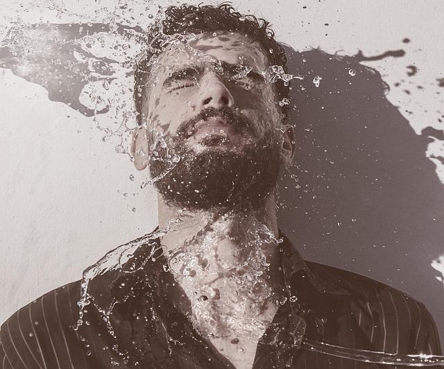 6 Mistakes People Tend to Make When They Wash Their Face