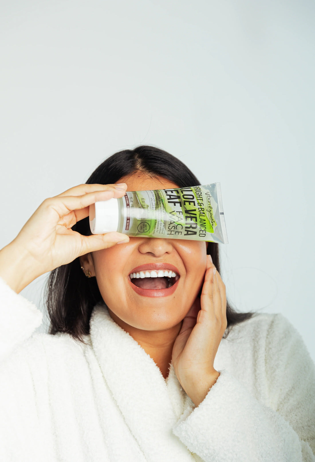 BEST HYDRATING FACE WASH FOR A HEALTHY GLOW