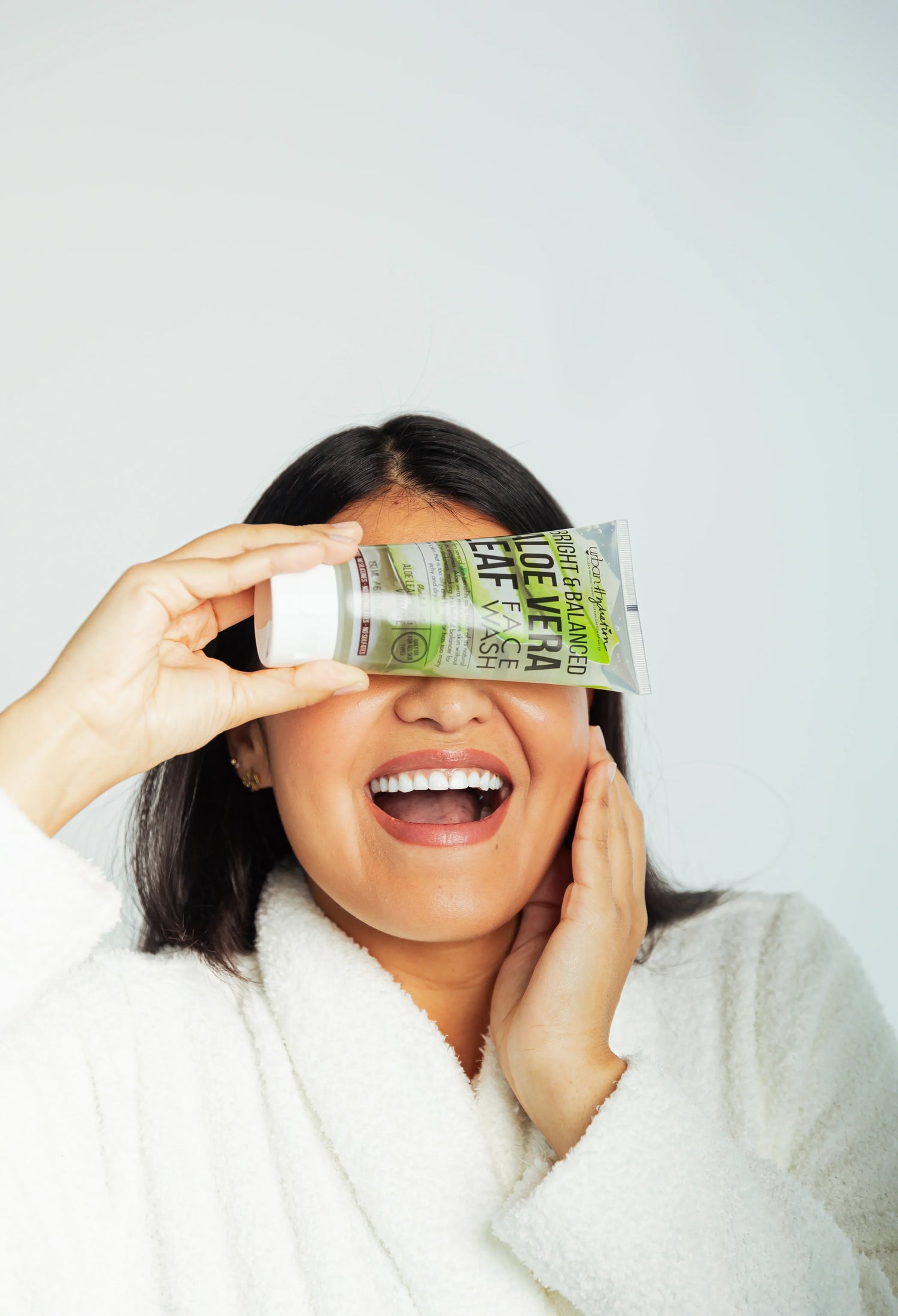 BEST HYDRATING FACE WASH FOR A HEALTHY GLOW