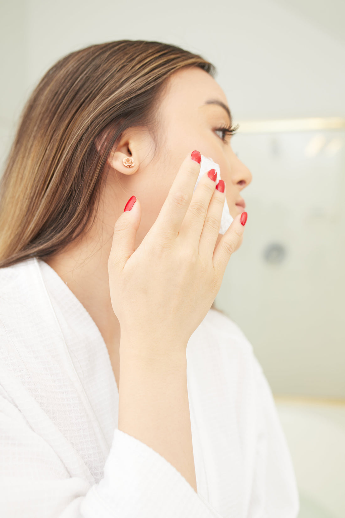 A SIMPLE SKIN HYDRATION ROUTINE FOR MORNING AND NIGHT