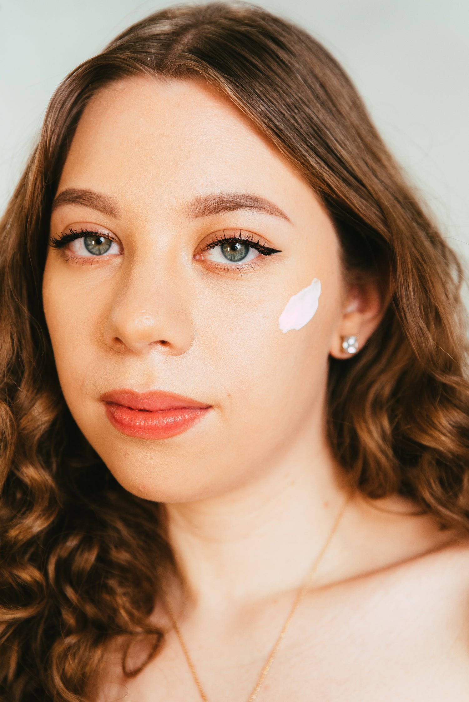 WHY YOUR SKIN FEELS TIGHT AFTER CLEANSING