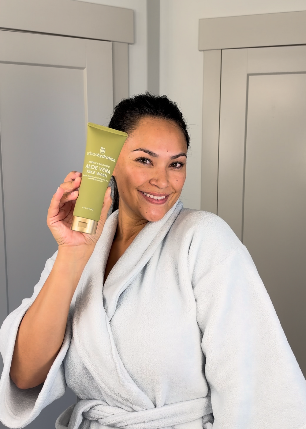 Aloe Vera Bright + Balanced Face Wash